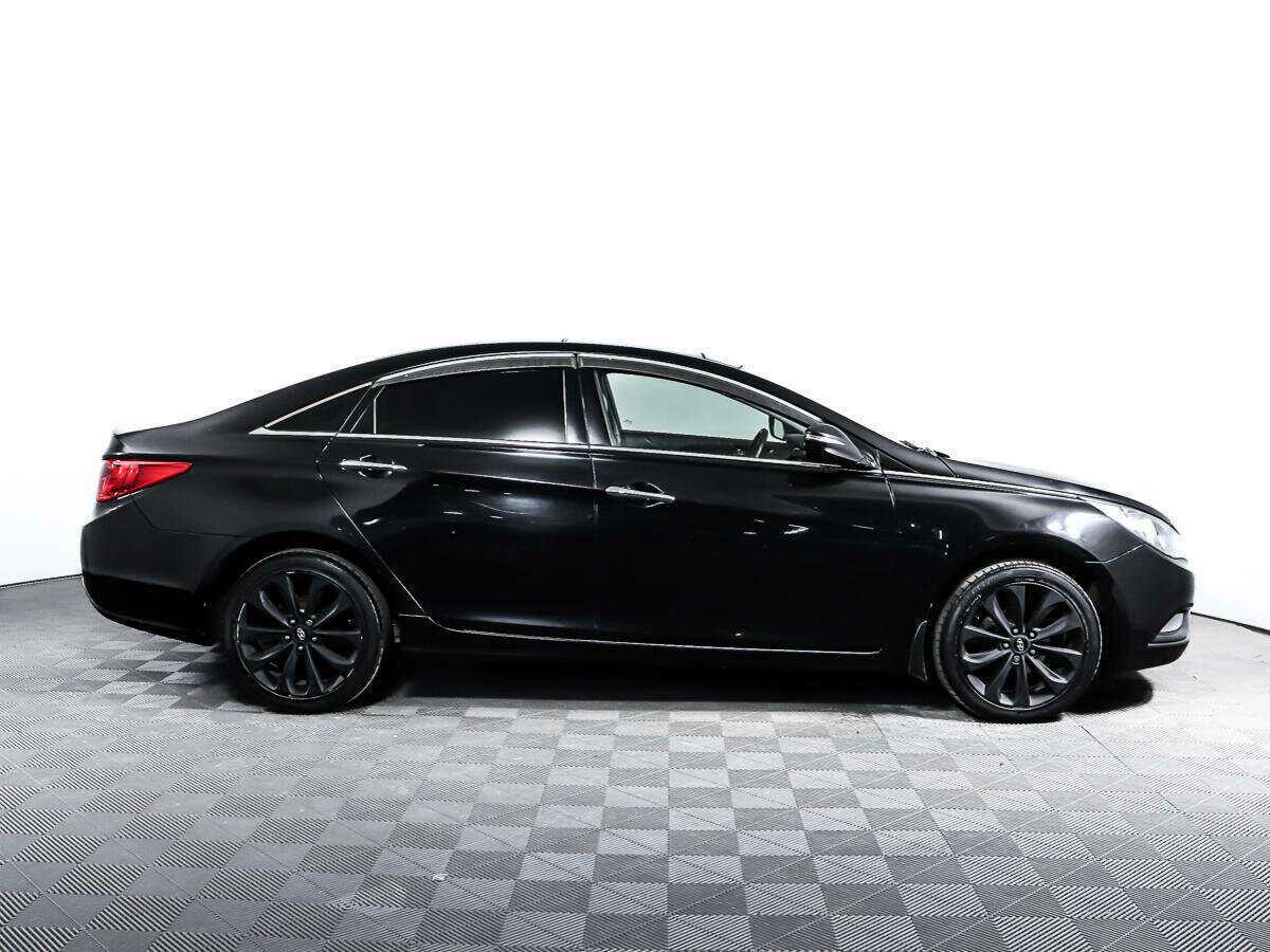 Hyundai Sonata 2011 года с пробегом. Фото: #3
