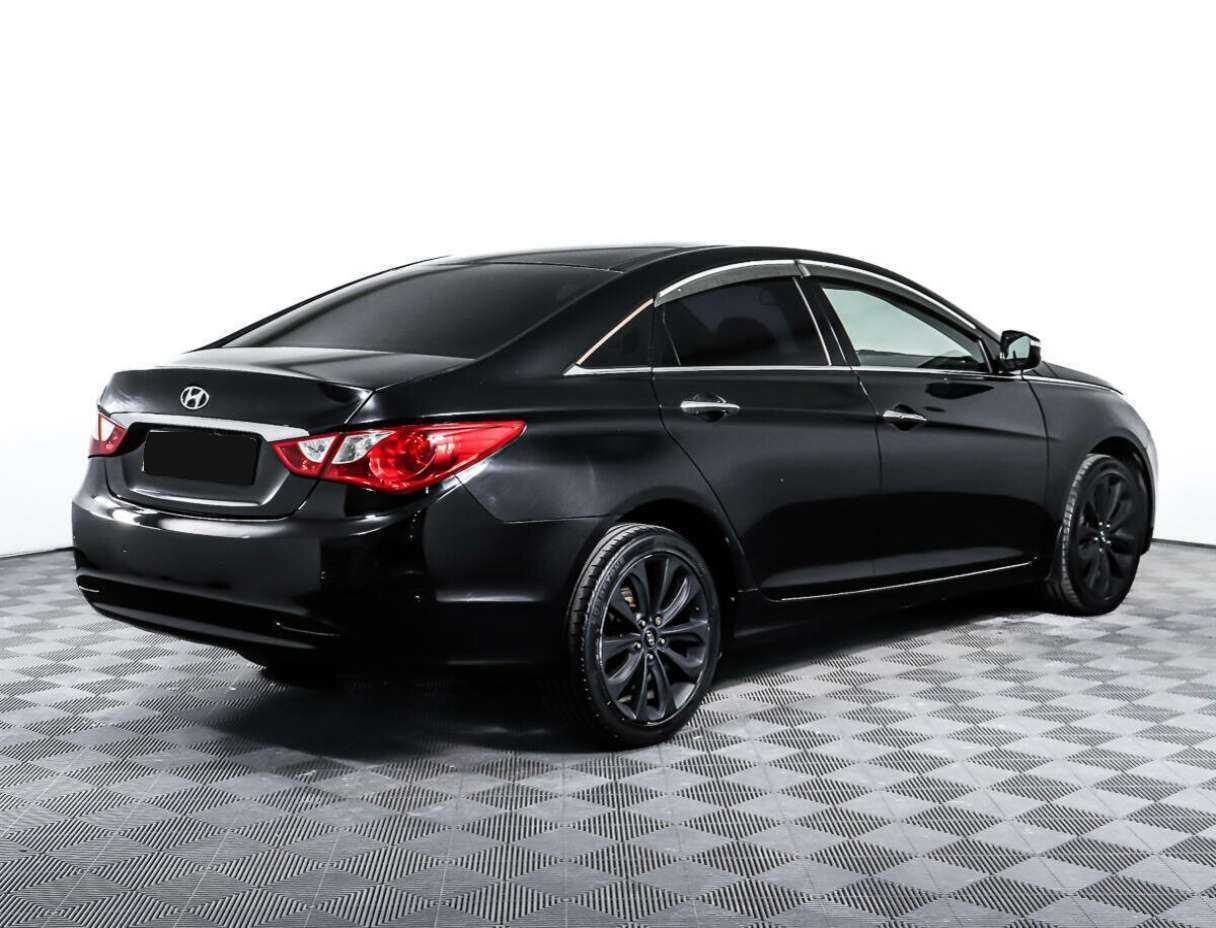 Hyundai Sonata 2011 года с пробегом. Фото: #4