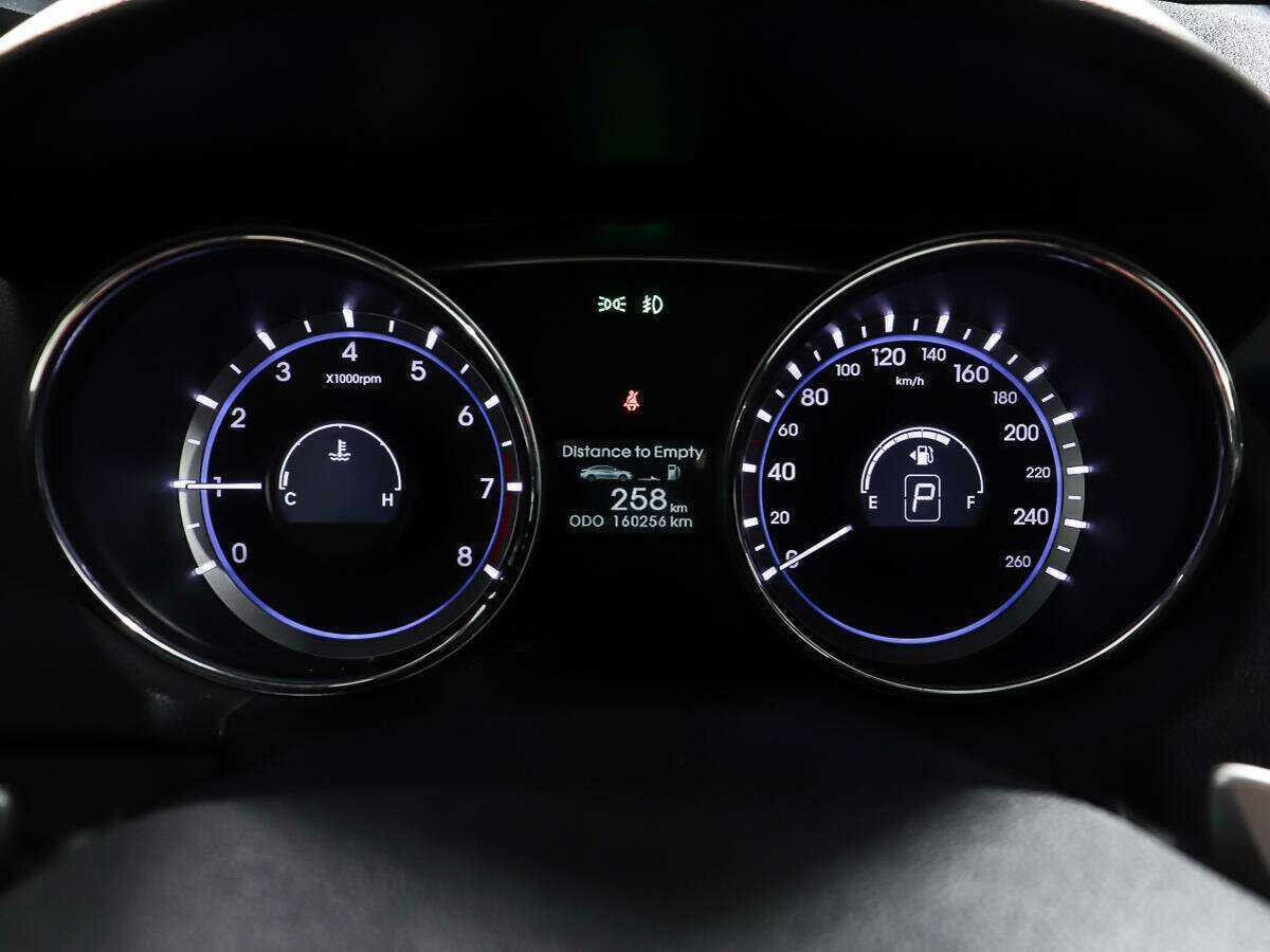 Hyundai Sonata 2011 года с пробегом. Фото: #13