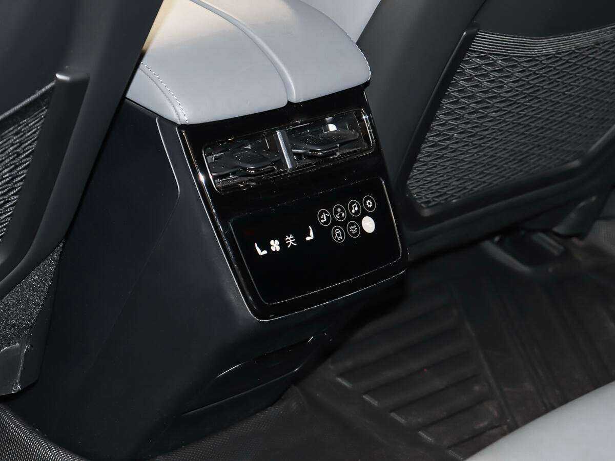 Zeekr 001 2023 года с пробегом. Фото: #20