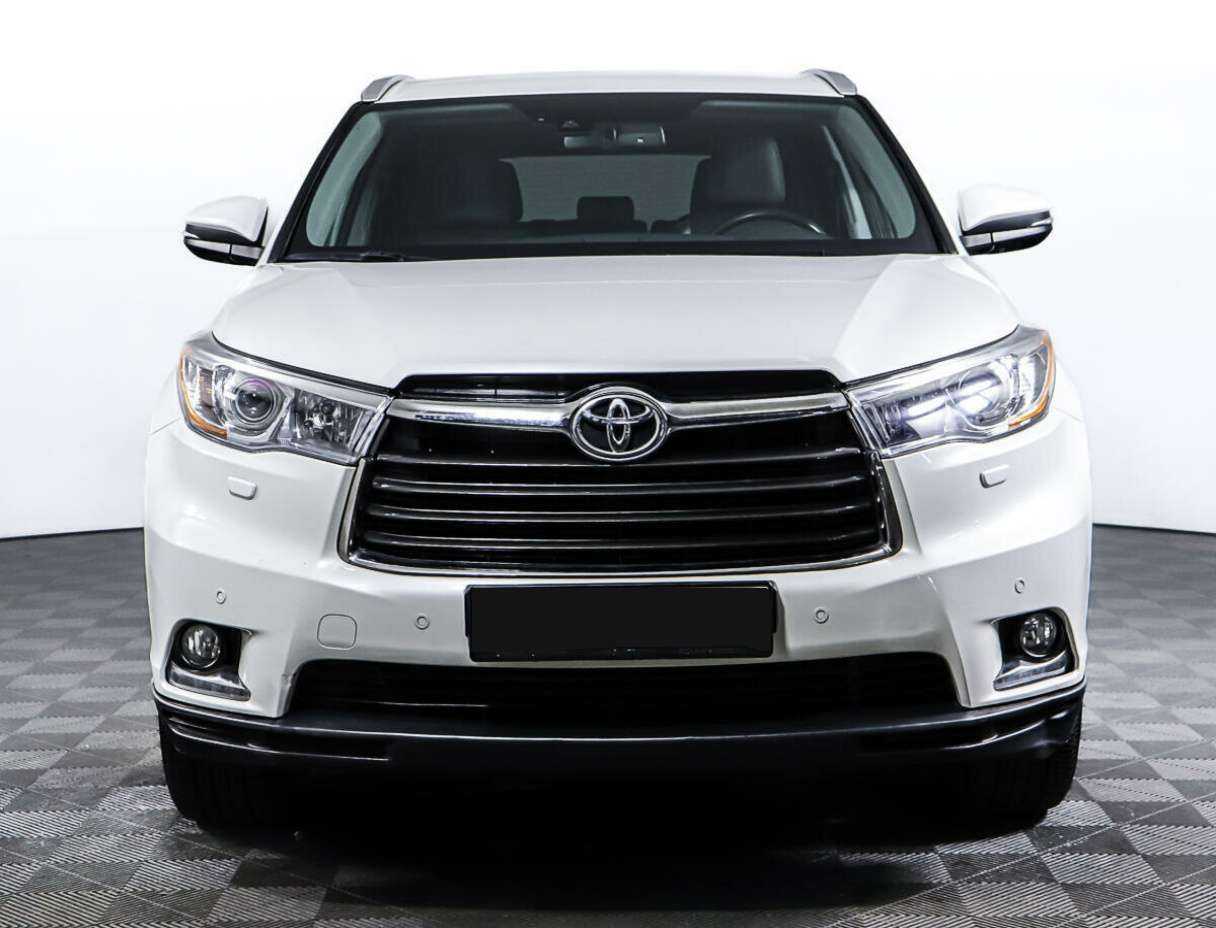 Toyota Highlander 2015 года с пробегом. Фото: #1