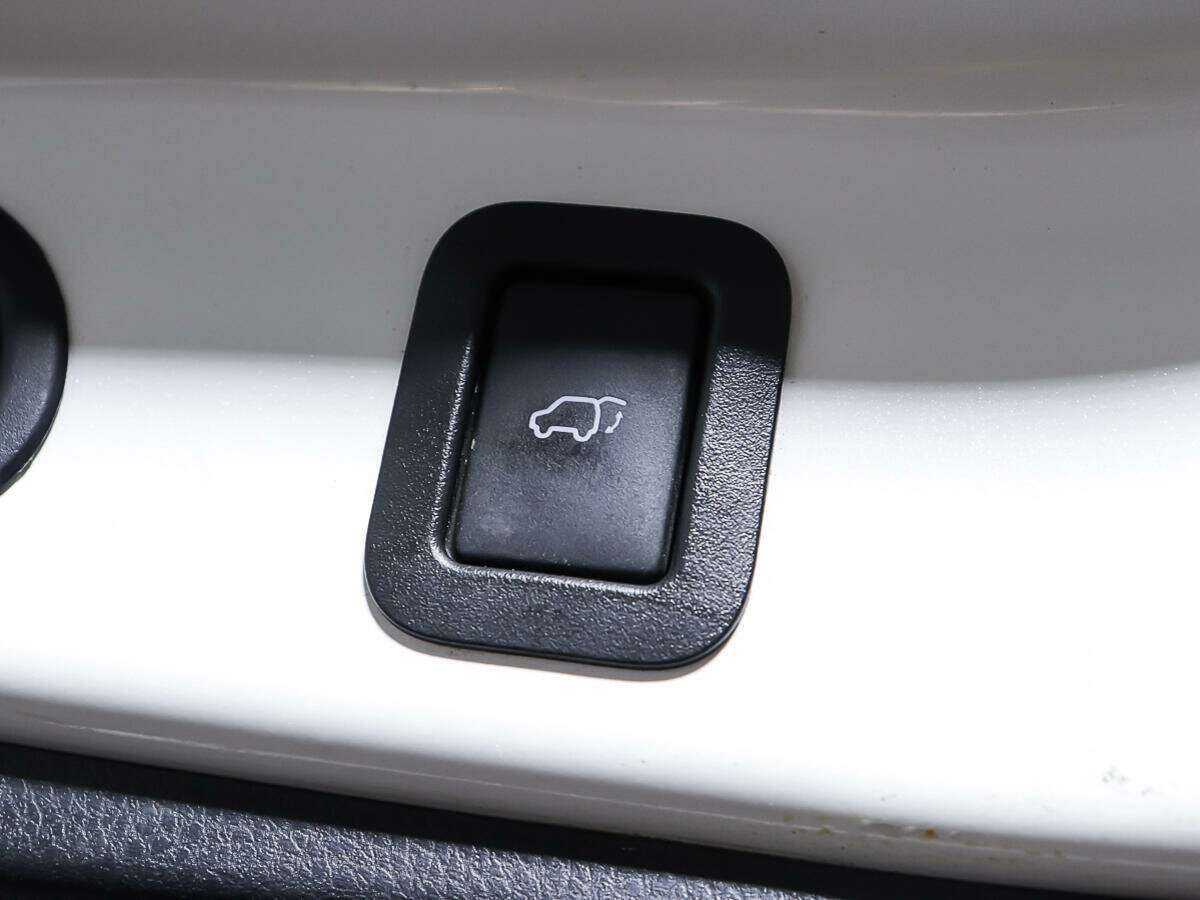 Toyota Highlander 2015 года с пробегом. Фото: #25