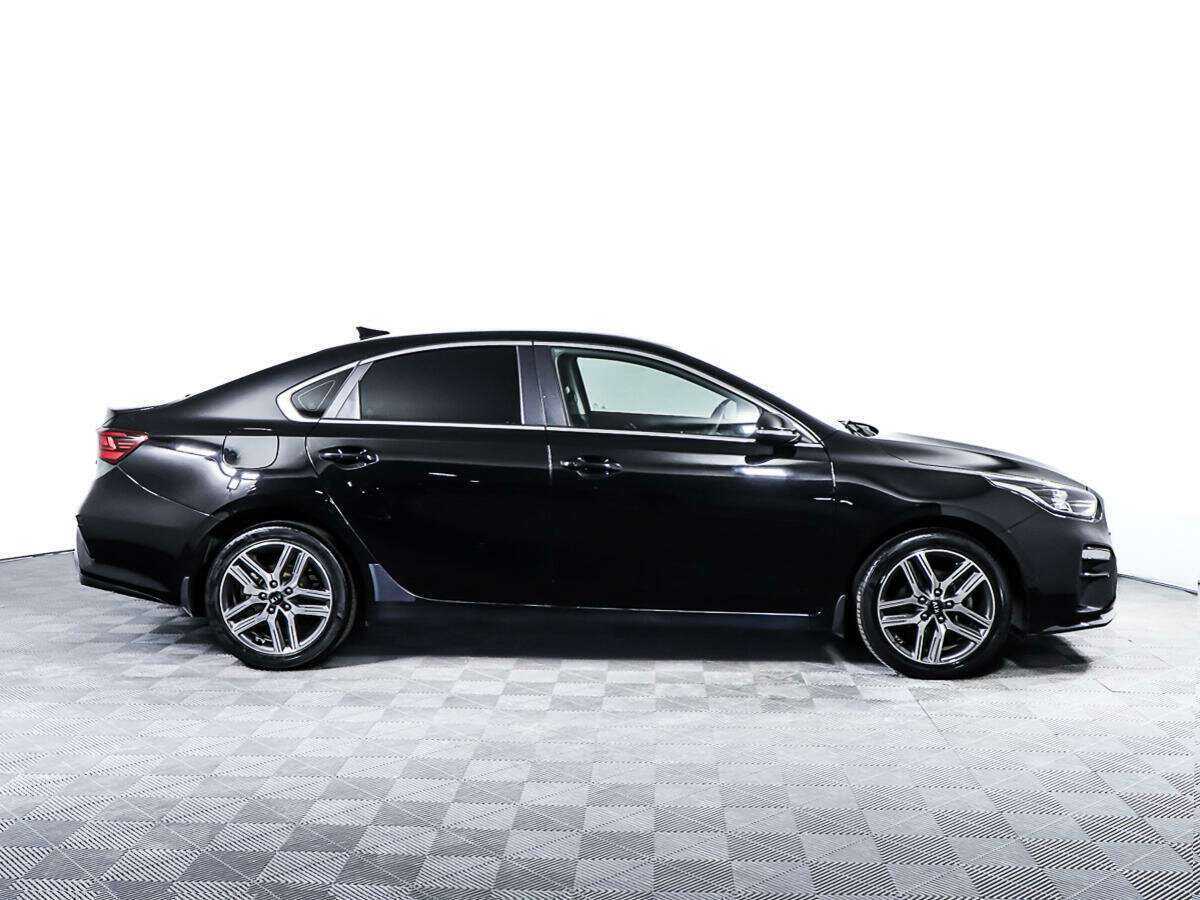 Б/У Киа Церато 2018 года. Фото: #3