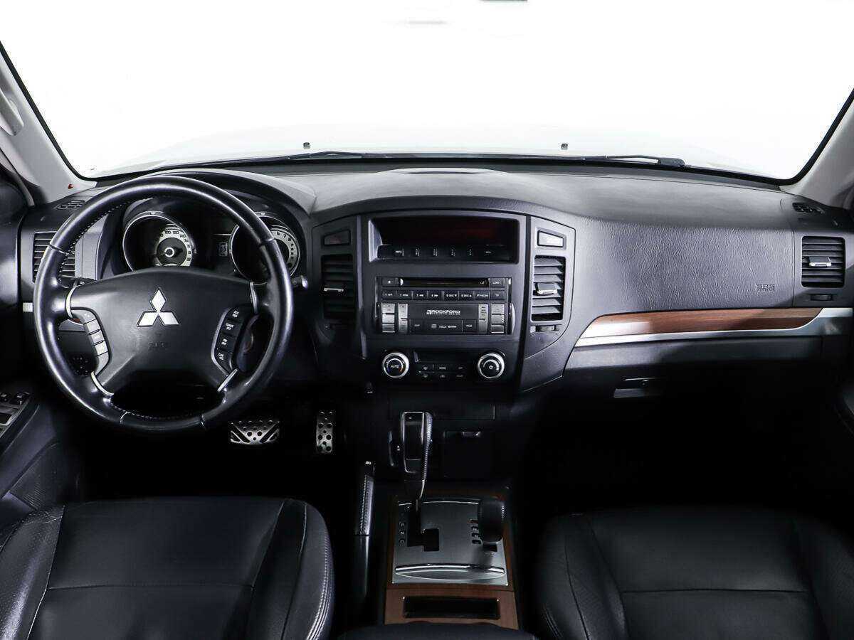 Mitsubishi Pajero 2008 года с пробегом. Фото: #9