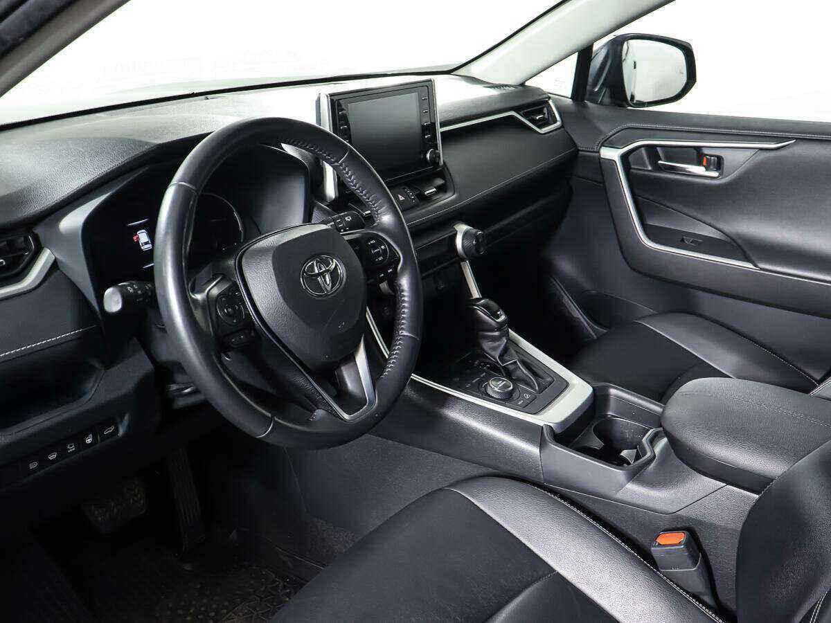 Toyota RAV4 2020 года с пробегом. Фото: #12