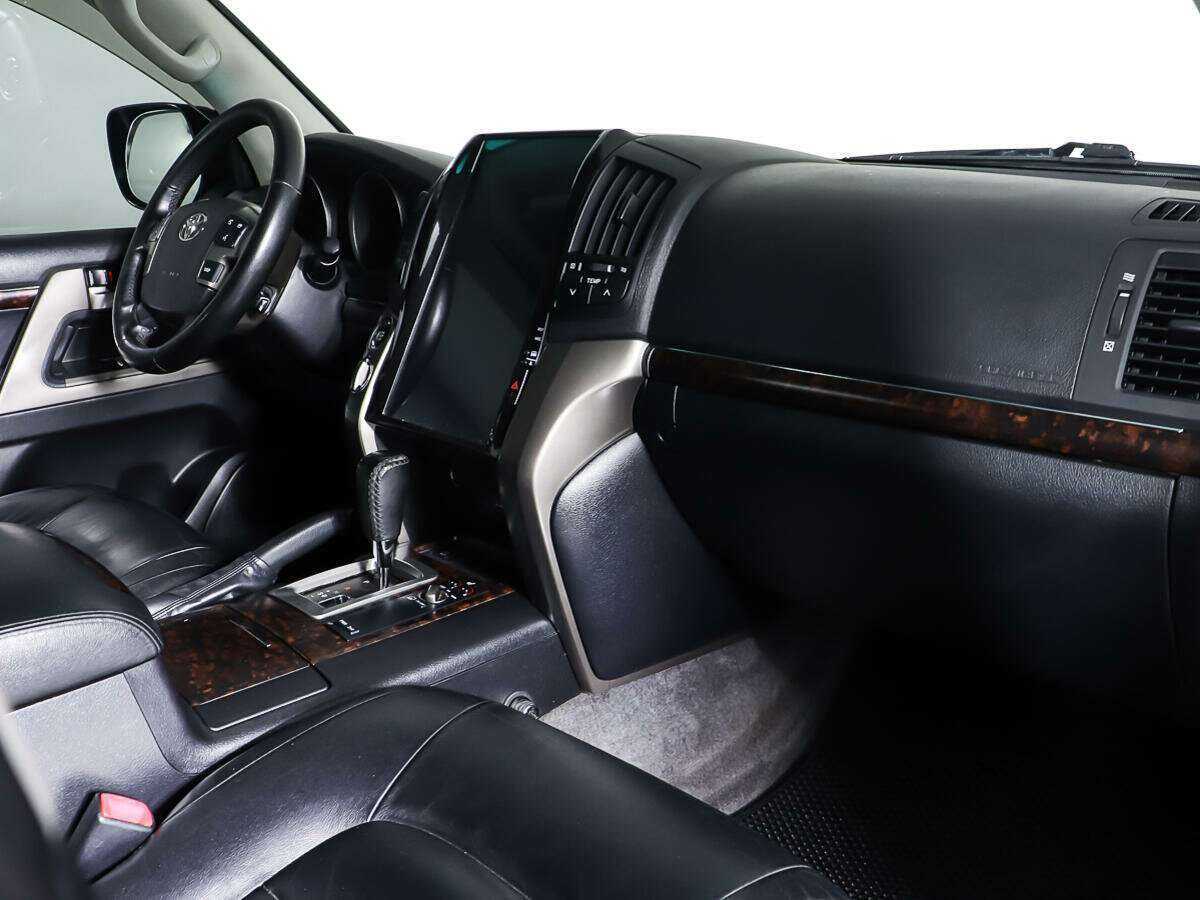 Toyota Land Cruiser 2011 года с пробегом. Фото: #6