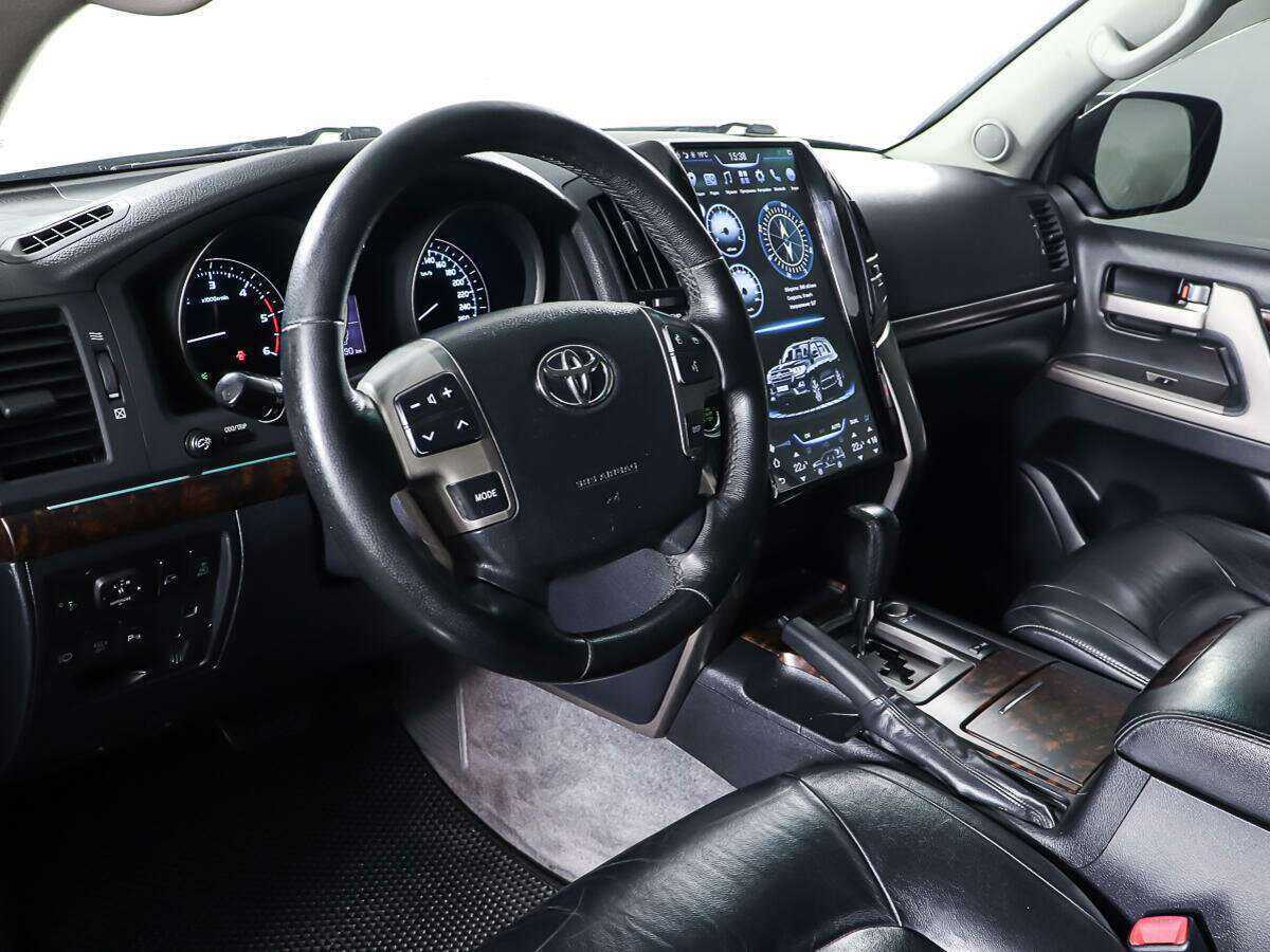 Toyota Land Cruiser 2011 года с пробегом. Фото: #10