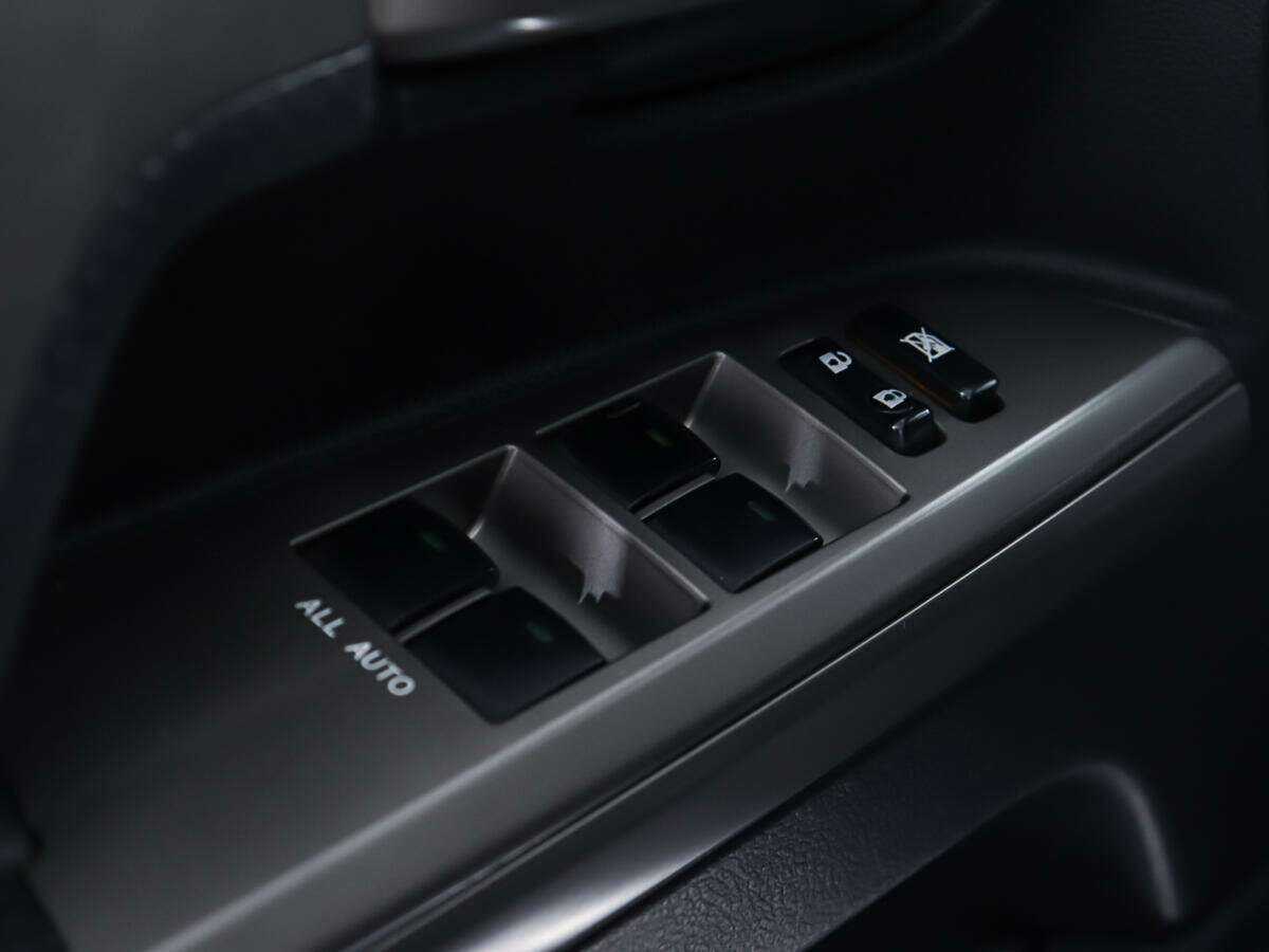 Toyota Land Cruiser 2011 года с пробегом. Фото: #15