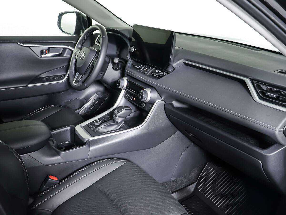 Toyota RAV4 2022 года с пробегом. Фото: #8