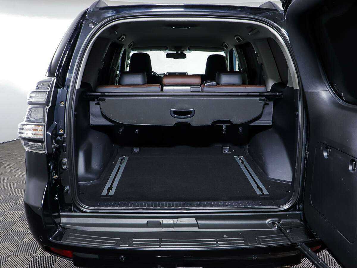 Toyota Land Cruiser Prado 2016 года с пробегом. Фото: #9