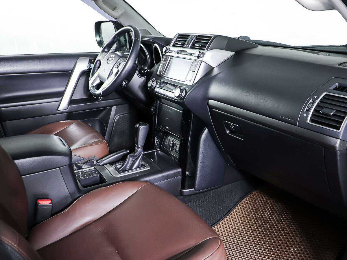 Toyota Land Cruiser Prado 2016 года с пробегом. Фото: #10