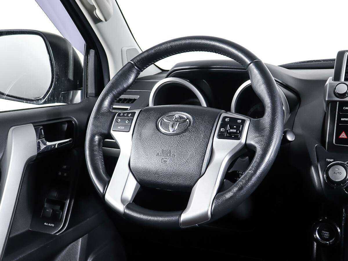 Toyota Land Cruiser Prado 2016 года с пробегом. Фото: #16