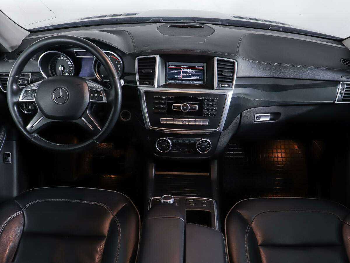 Mercedes-Benz GL-Класс 2013 года с пробегом. Фото: #11