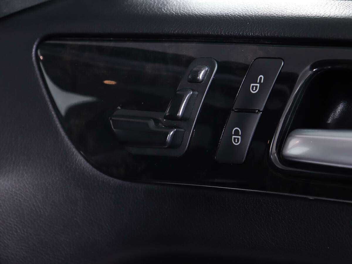 Mercedes-Benz GL-Класс 2013 года с пробегом. Фото: #16