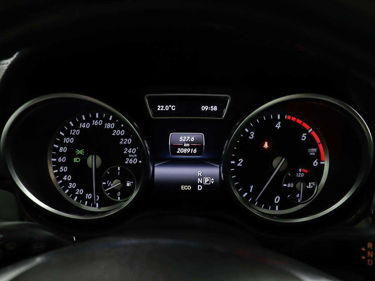 Mercedes-Benz GL-Класс 2013 года с пробегом. Фото: #18