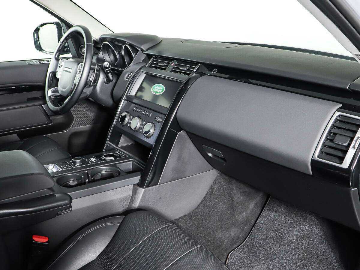 Land Rover Discovery 2018 года с пробегом. Фото: #8