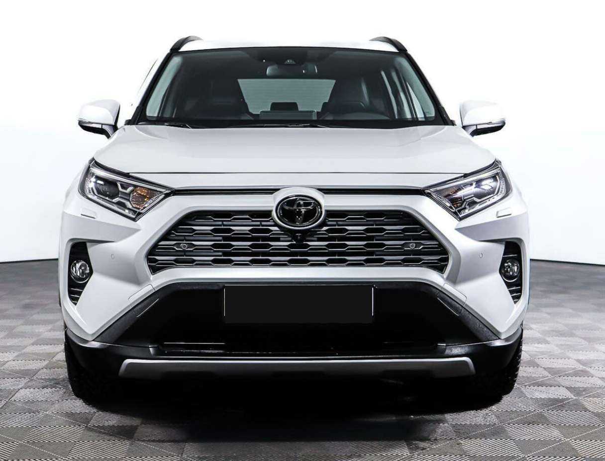 Toyota RAV4 2021 года с пробегом. Фото: #1