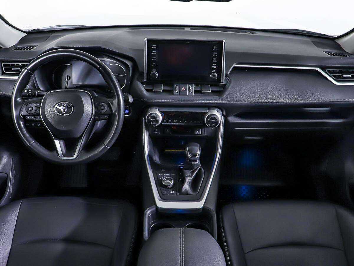 Toyota RAV4 2021 года с пробегом. Фото: #10