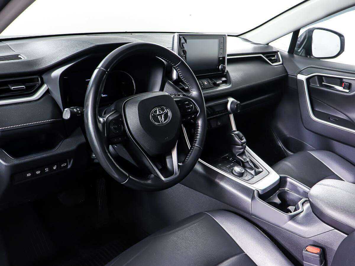 Toyota RAV4 2021 года с пробегом. Фото: #12