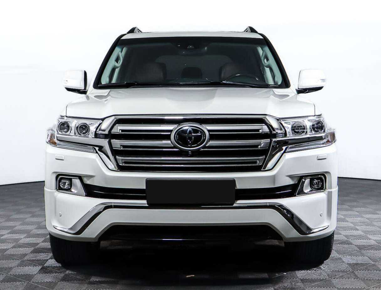 Toyota Land Cruiser 2016 года с пробегом. Фото: #1