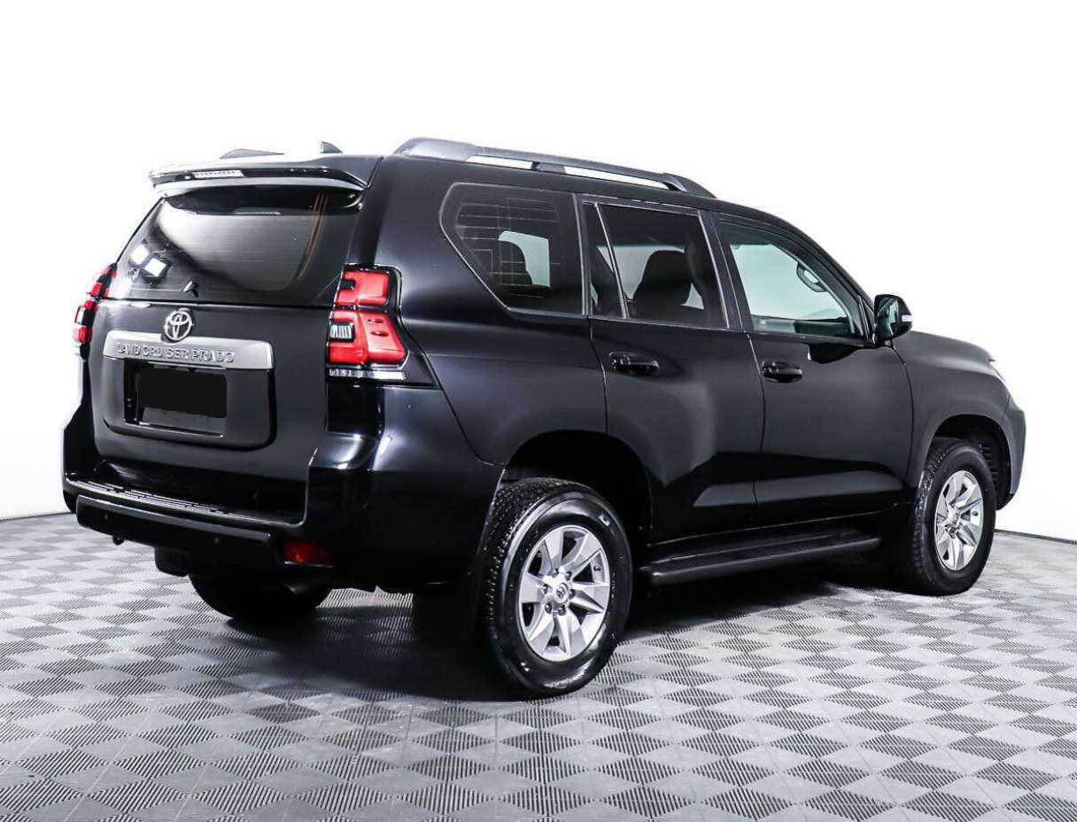 Toyota Land Cruiser Prado 2017 года с пробегом. Фото: #4