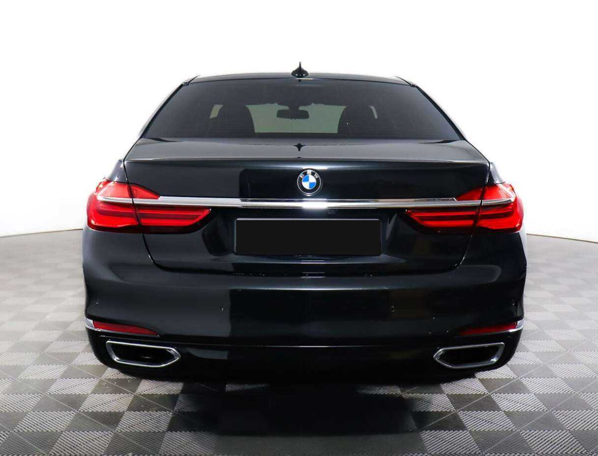 BMW 7 серии 2016 года с пробегом. Фото: #5