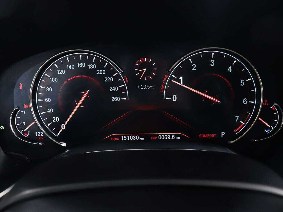 BMW 7 серии 2016 года с пробегом. Фото: #13