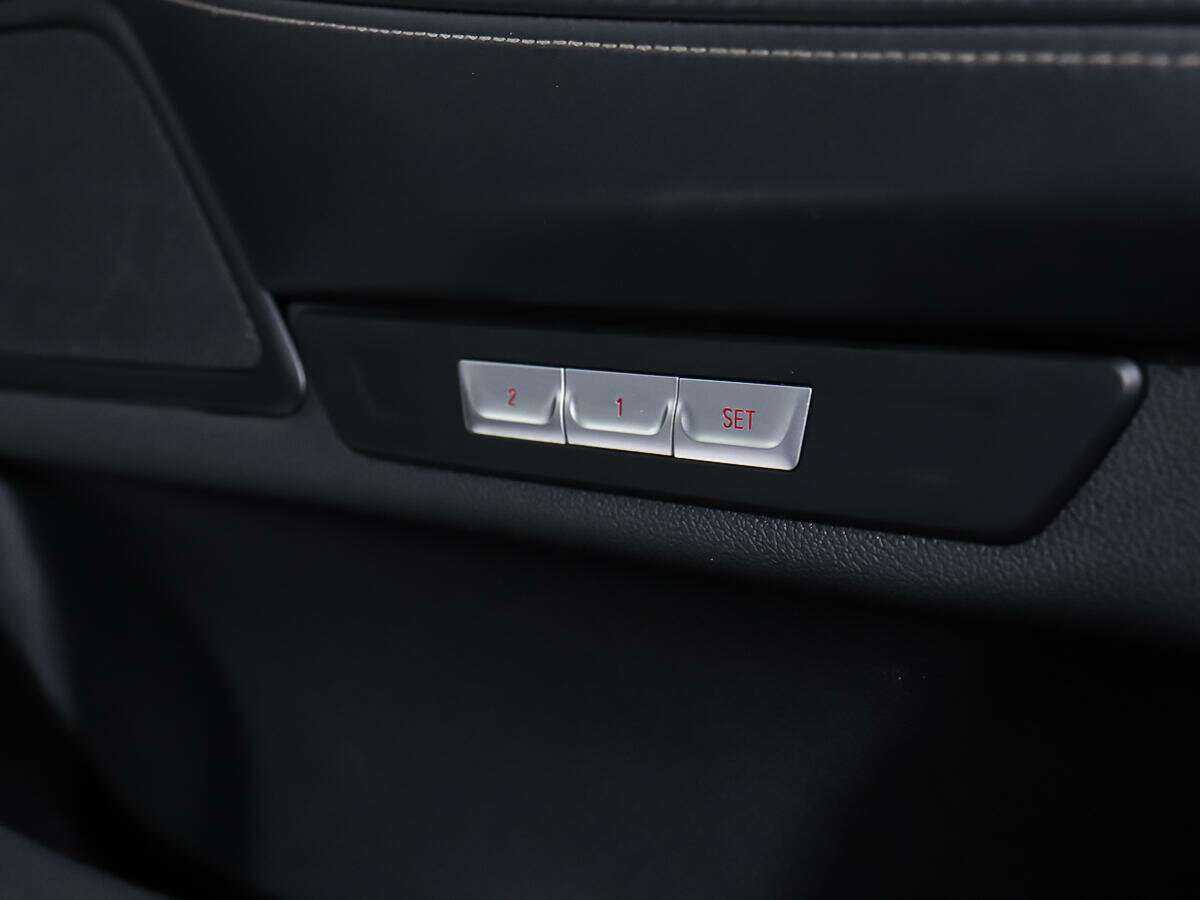 BMW 7 серии 2016 года с пробегом. Фото: #16