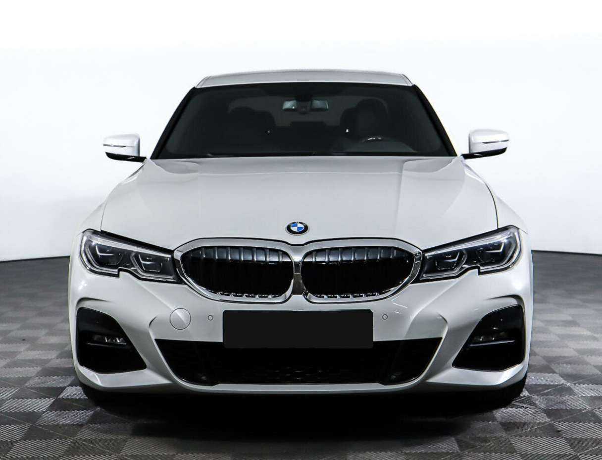 BMW 3 серии 2019 года с пробегом. Фото: #1