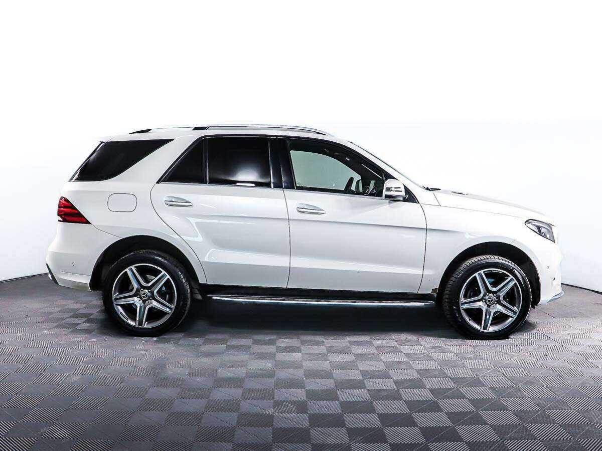Mercedes-Benz GLE 2015 года с пробегом. Фото: #3