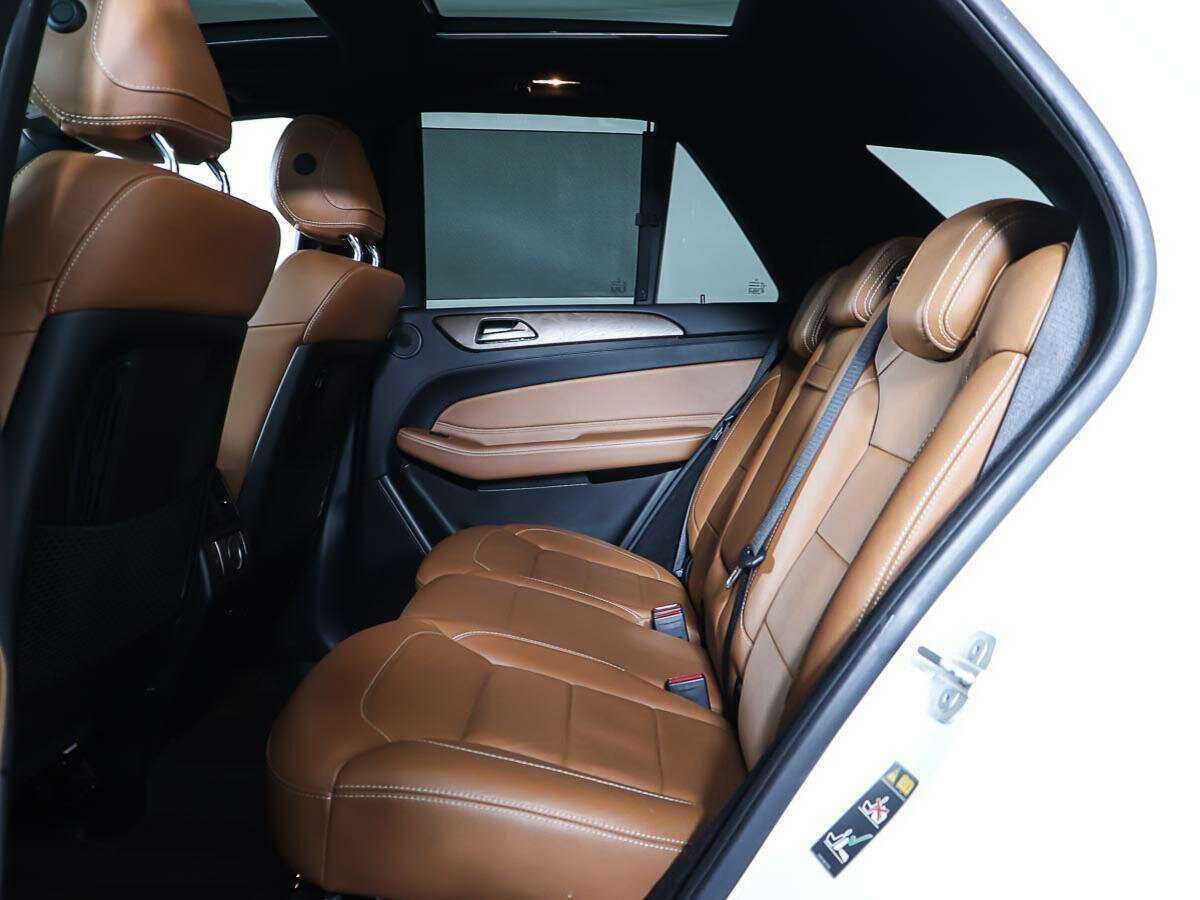 Mercedes-Benz GLE 2015 года с пробегом. Фото: #9