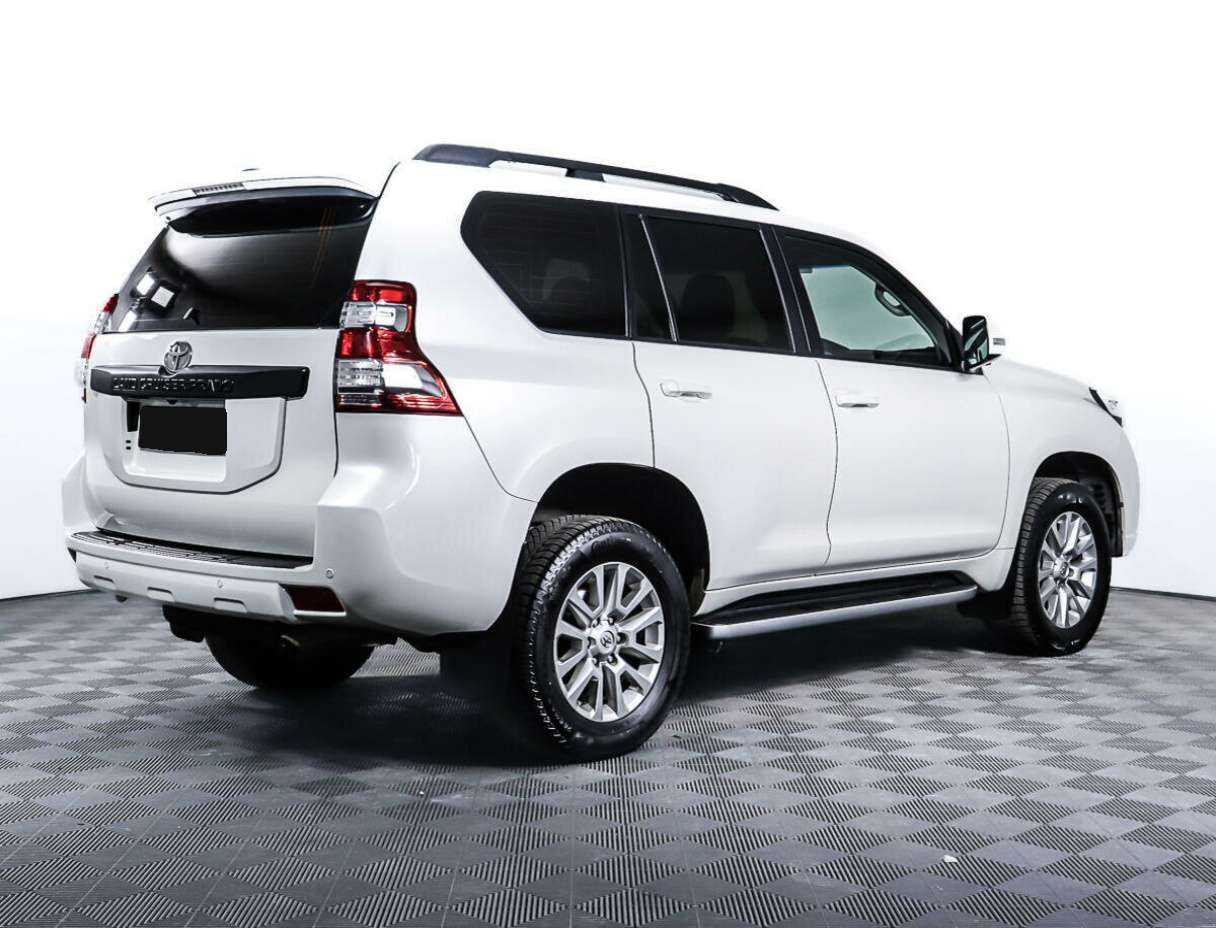 Toyota Land Cruiser Prado 2014 года с пробегом. Фото: #4