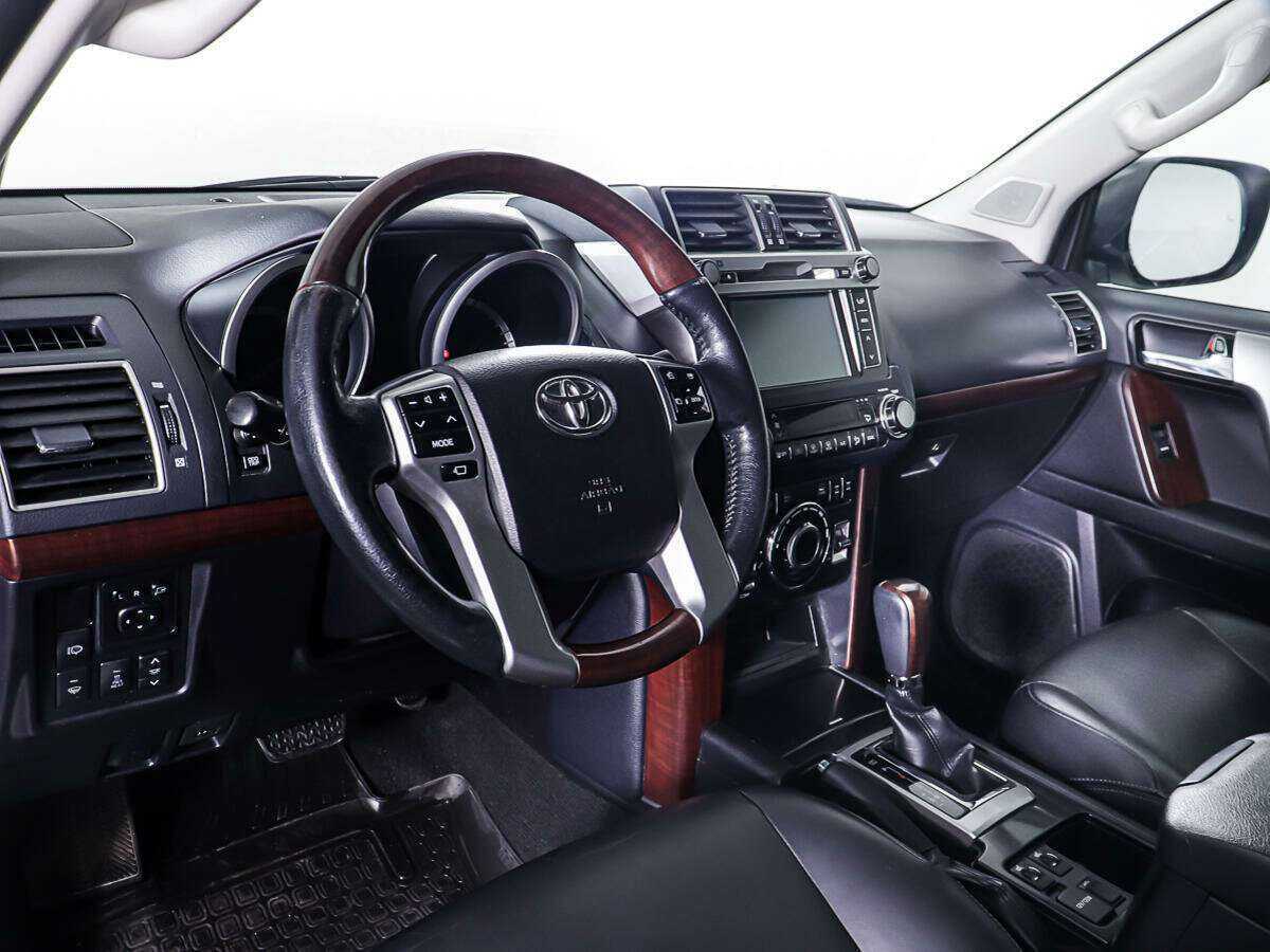 Toyota Land Cruiser Prado 2014 года с пробегом. Фото: #12