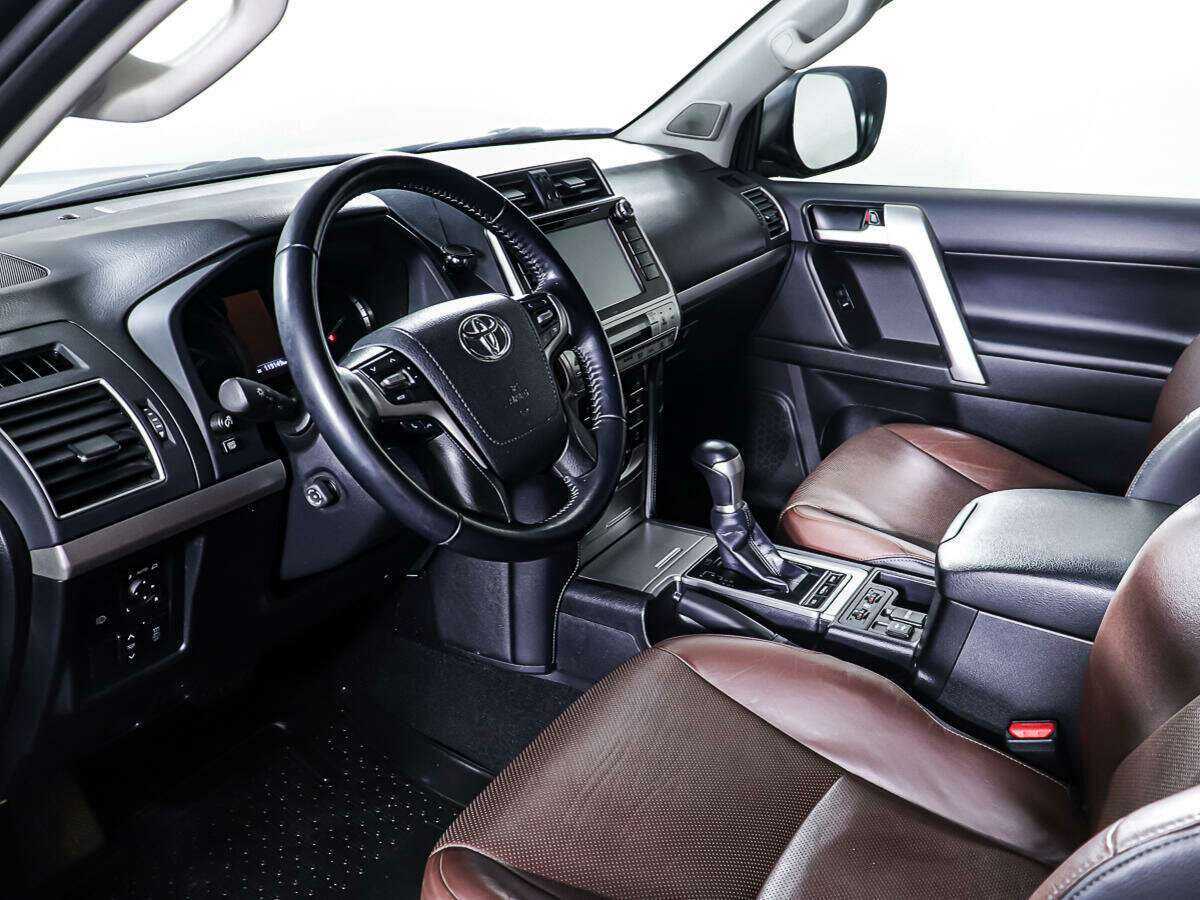 Toyota Land Cruiser Prado 2017 года с пробегом. Фото: #12