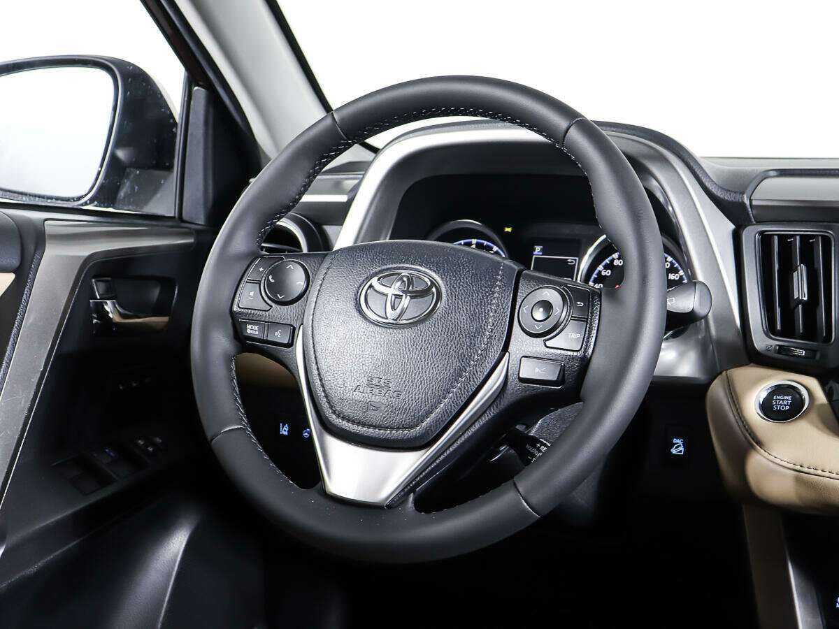 Toyota RAV4 2018 года с пробегом. Фото: #13