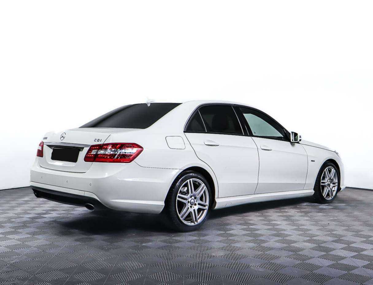 Mercedes-Benz E-Класс 2010 года с пробегом. Фото: #4