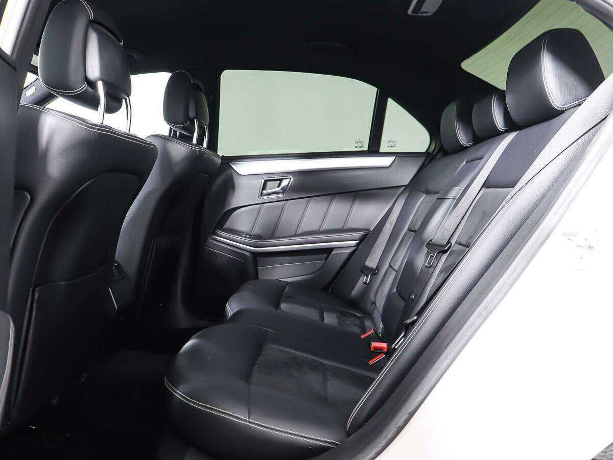 Mercedes-Benz E-Класс 2010 года с пробегом. Фото: #9