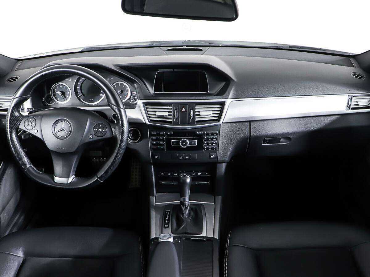 Mercedes-Benz E-Класс 2010 года с пробегом. Фото: #10