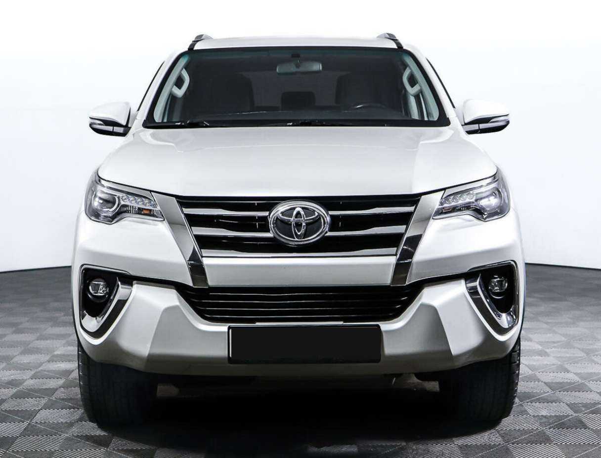 Toyota Fortuner 2017 года с пробегом. Фото: #1