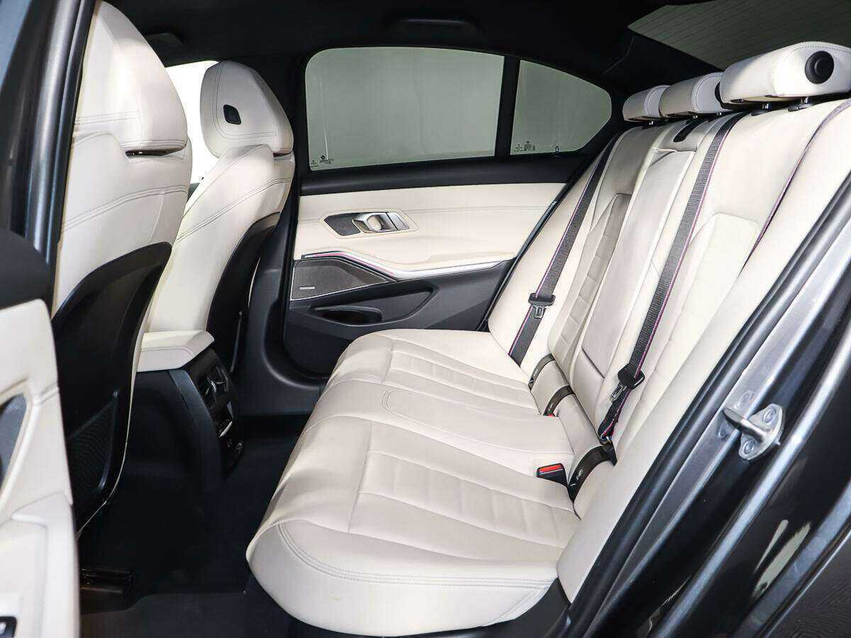 BMW 3 серии 2021 года с пробегом. Фото: #9