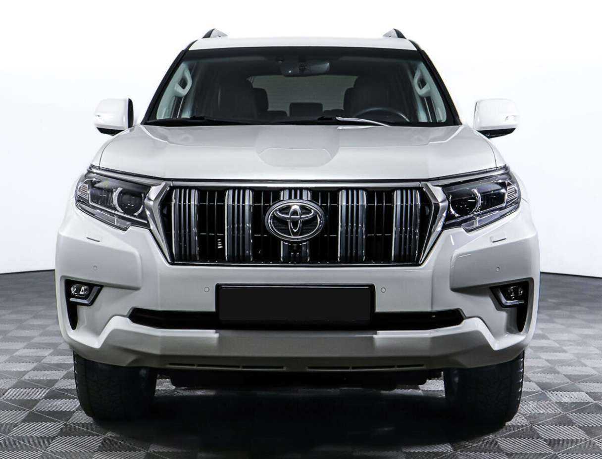 Toyota Land Cruiser Prado 2017 года с пробегом. Фото: #1