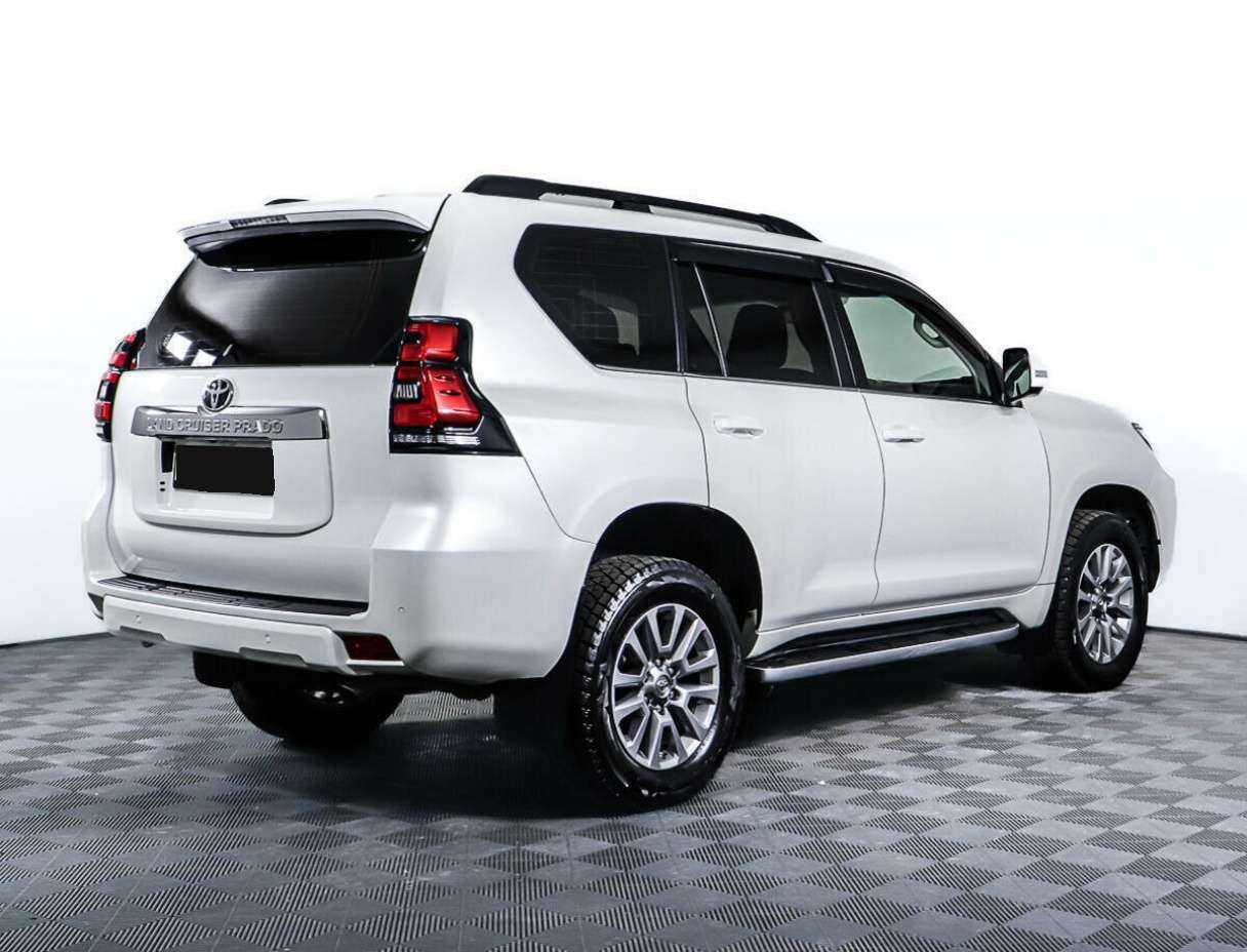 Toyota Land Cruiser Prado 2017 года с пробегом. Фото: #4