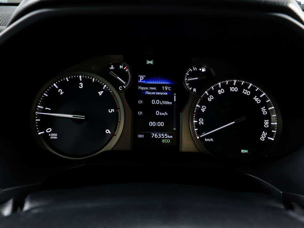 Toyota Land Cruiser Prado 2017 года с пробегом. Фото: #11