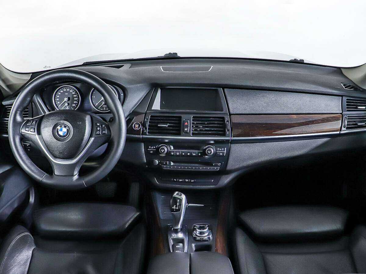 BMW X5 2010 года с пробегом. Фото: #10