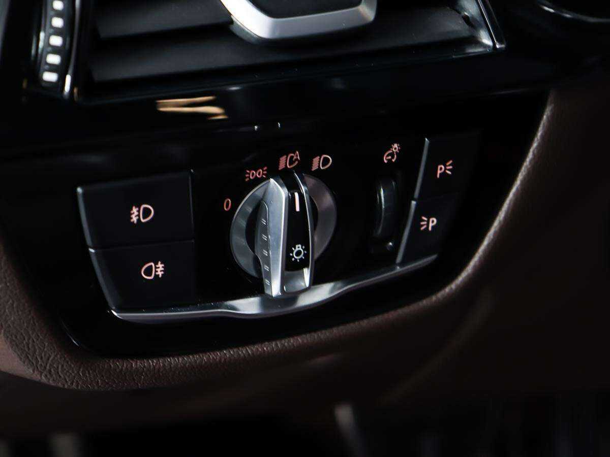 BMW 5 серии 2017 года с пробегом. Фото: #23