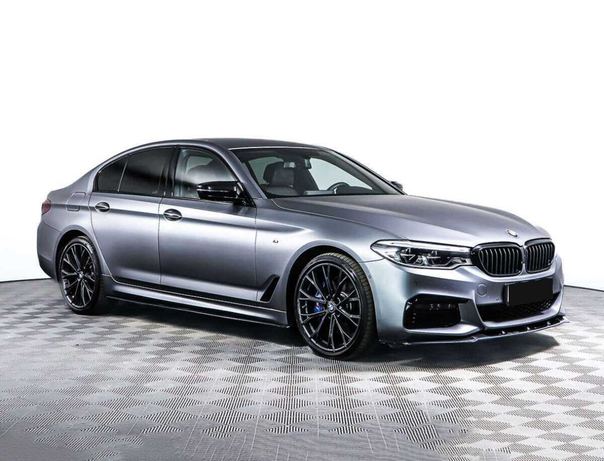 BMW 5 серии 2017 года с пробегом. Фото: #2
