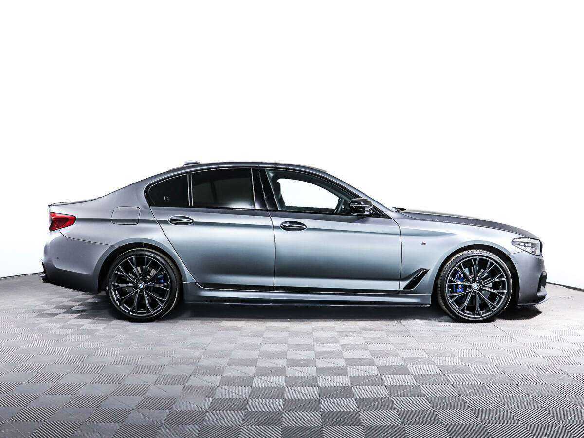 BMW 5 серии 2017 года с пробегом. Фото: #3