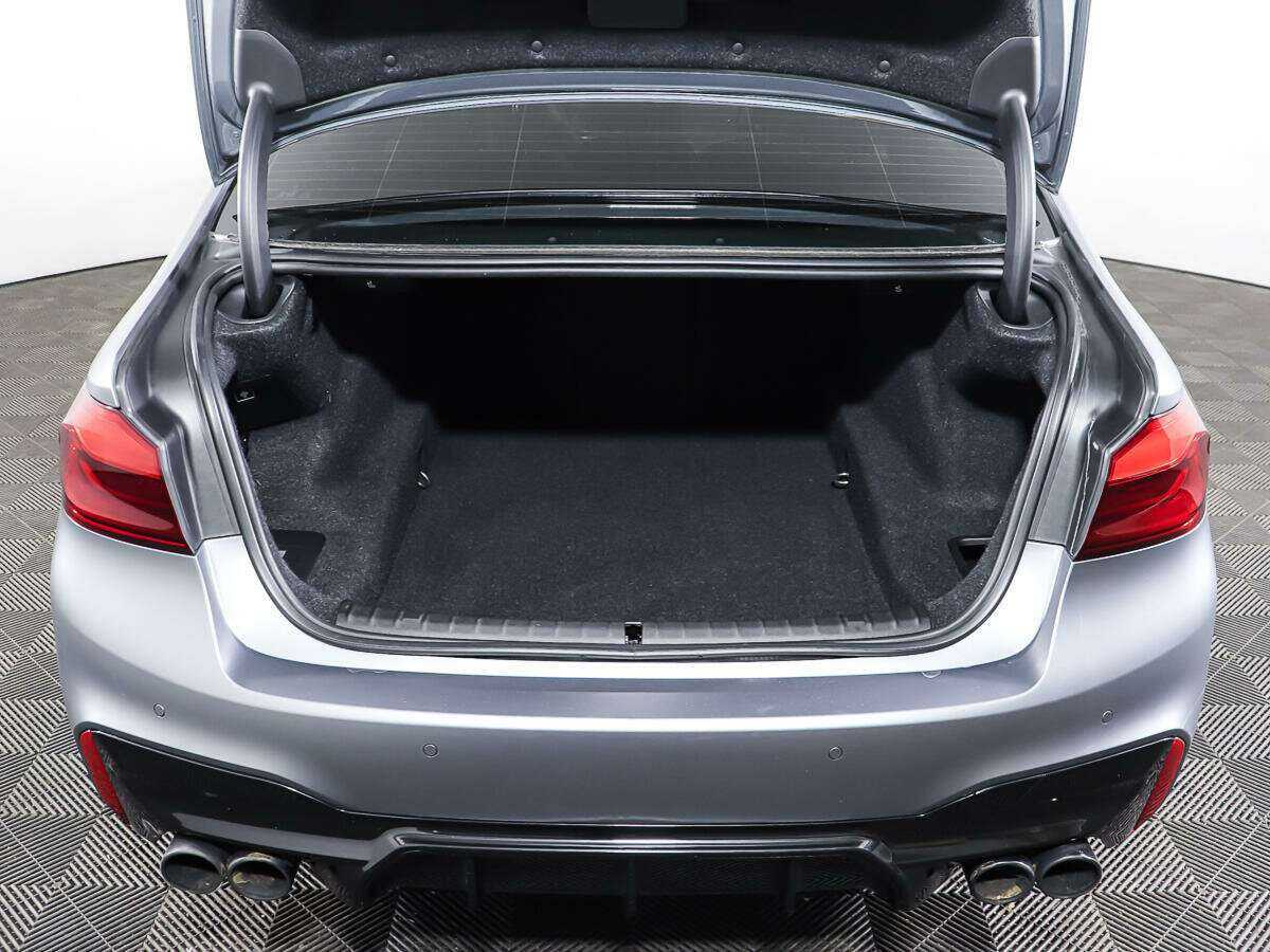 BMW 5 серии 2017 года с пробегом. Фото: #9