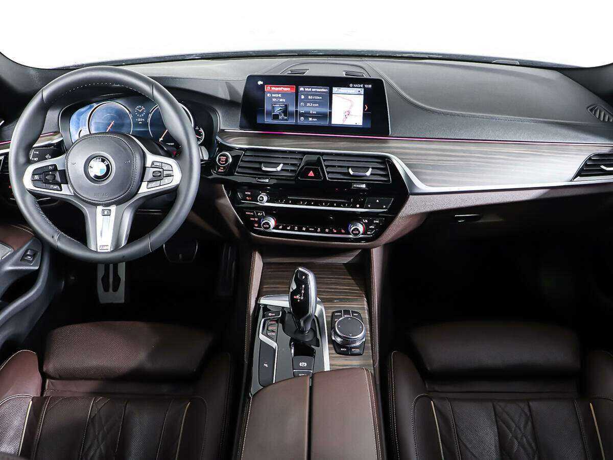 BMW 5 серии 2017 года с пробегом. Фото: #12