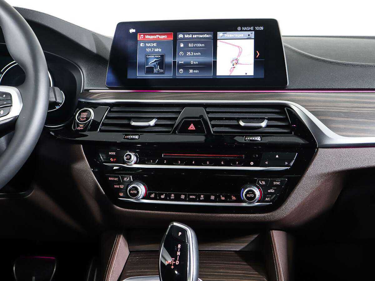 BMW 5 серии 2017 года с пробегом. Фото: #13